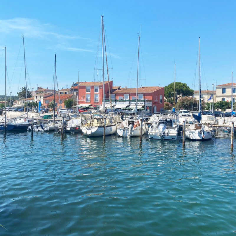 HOTEL RESTAURANT A LA VOILE BLANCHE BOUZIGUES (1)