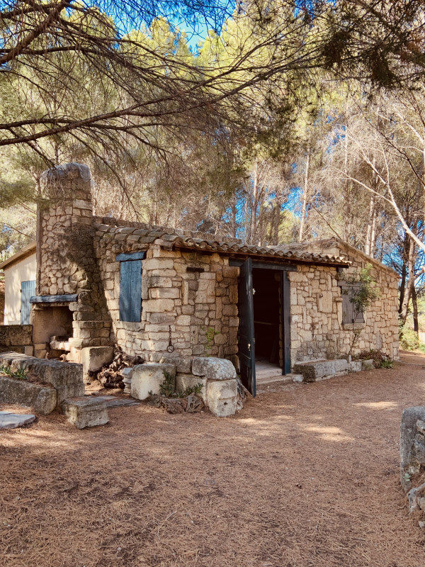 DOMAINE LES 3 MAZETS - CAVEAU DE DÉGUSTATION À VILLEVEYRAC