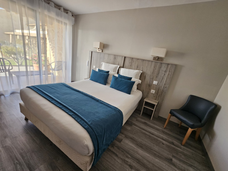 chambre ambiance piscine RDC