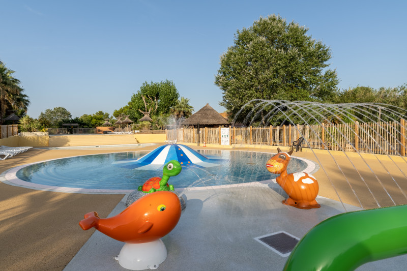 piscine 24 - camping familial meze plage piscine