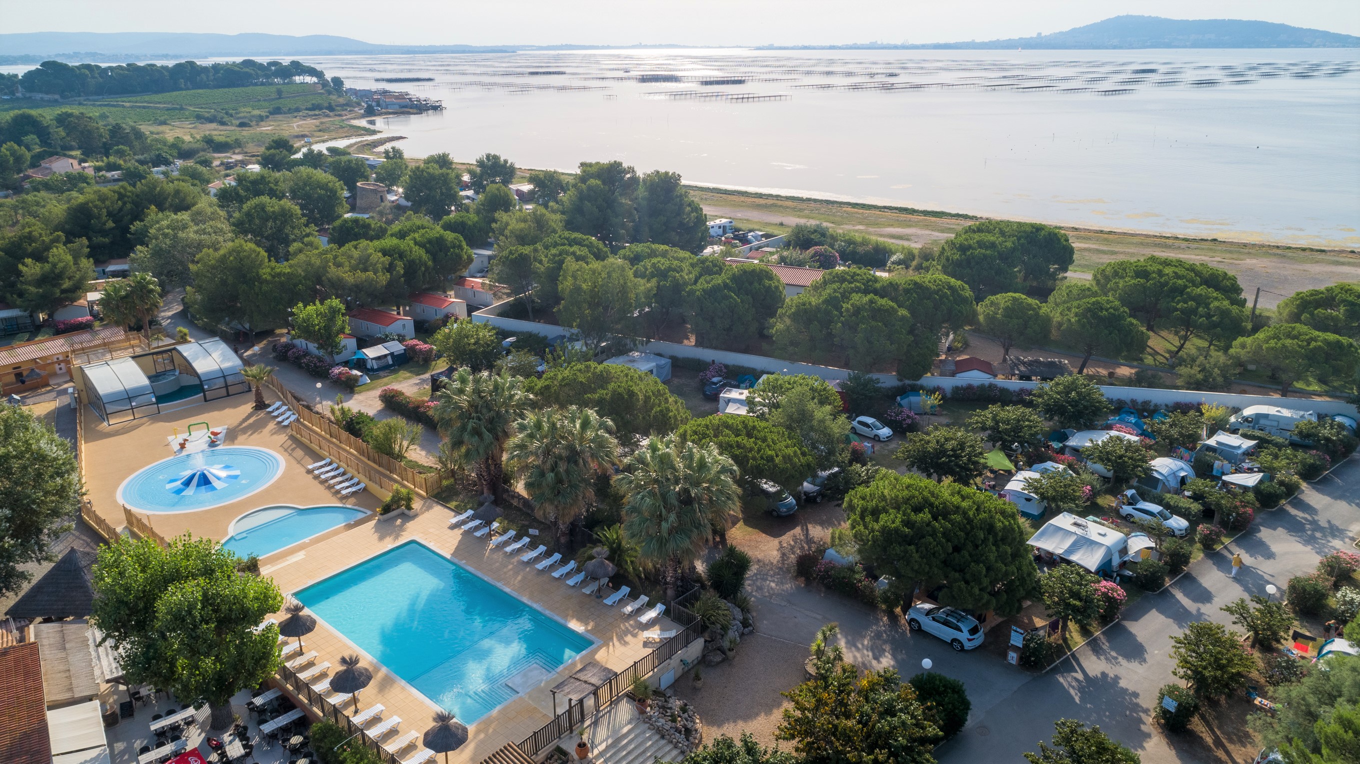 vue aerienne 02 camping familial meze plage piscine