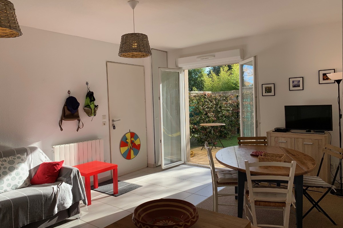 Location Appartement Bouzigues - Rez-de-Jardin Climatisé avec Terrasse et Jardin_7