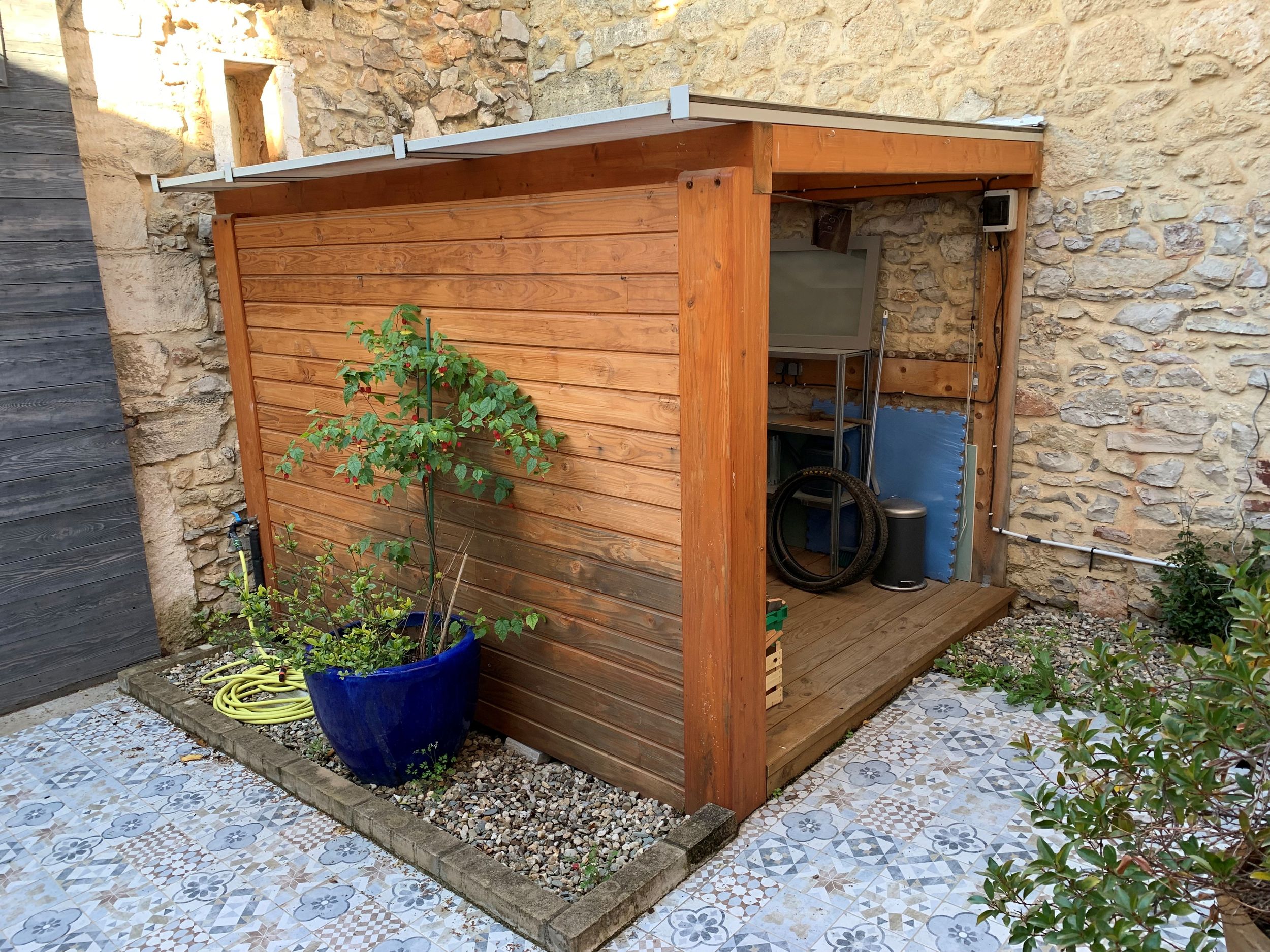 LOCATION LOUPIAN ROUTE DE VILLEVEYRAC GORD ISABELLE (11)