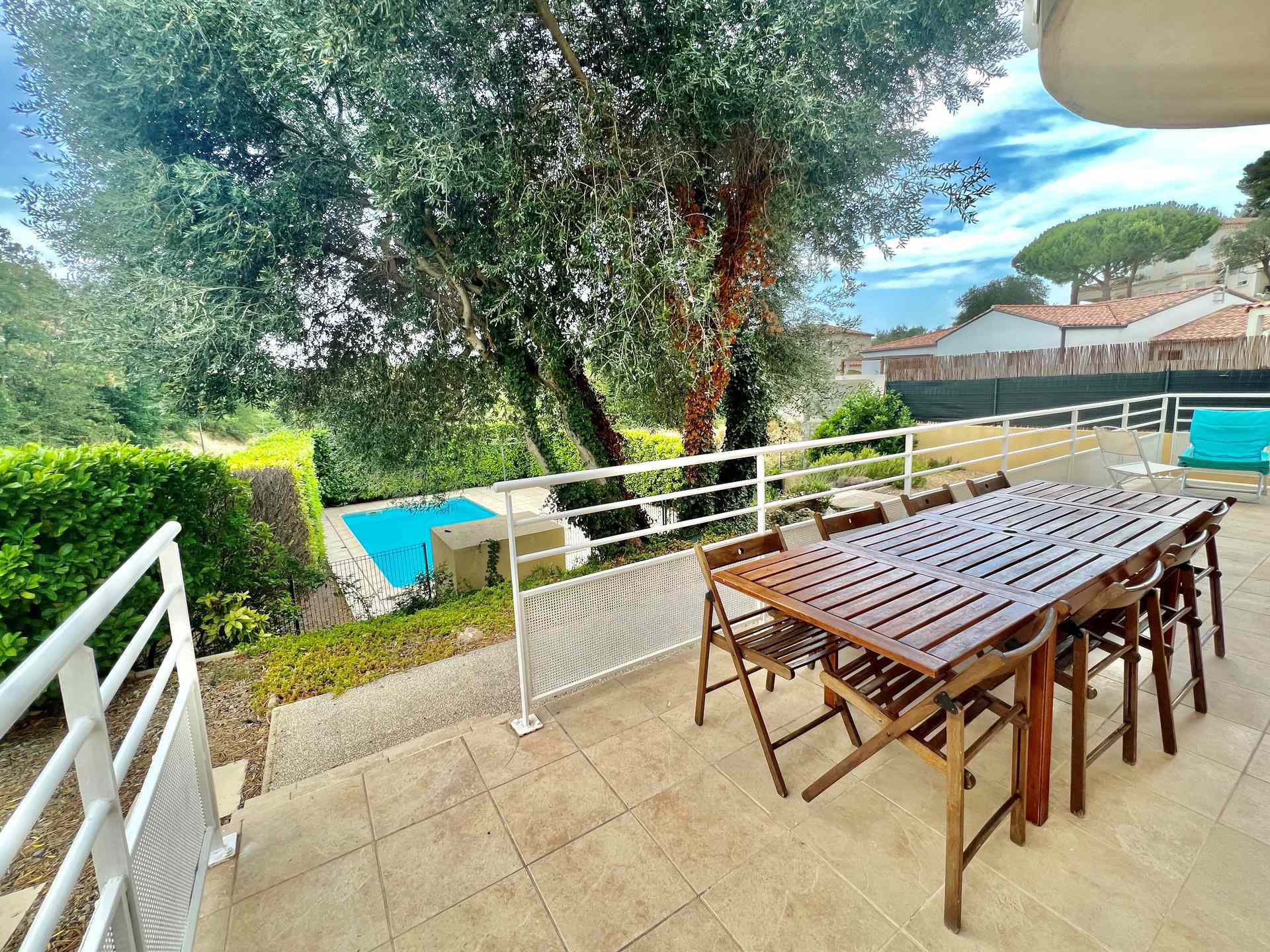 _lv_images__lot_0000000243_12_18207261