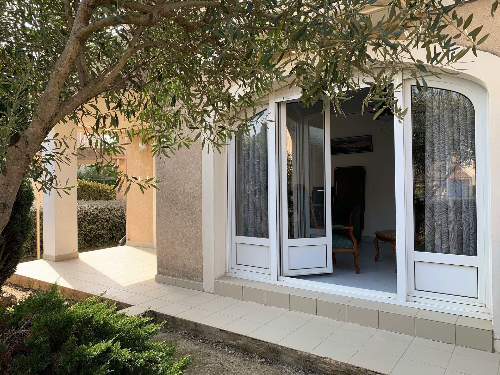 _lv_images__lot_0000000246_10_19198359