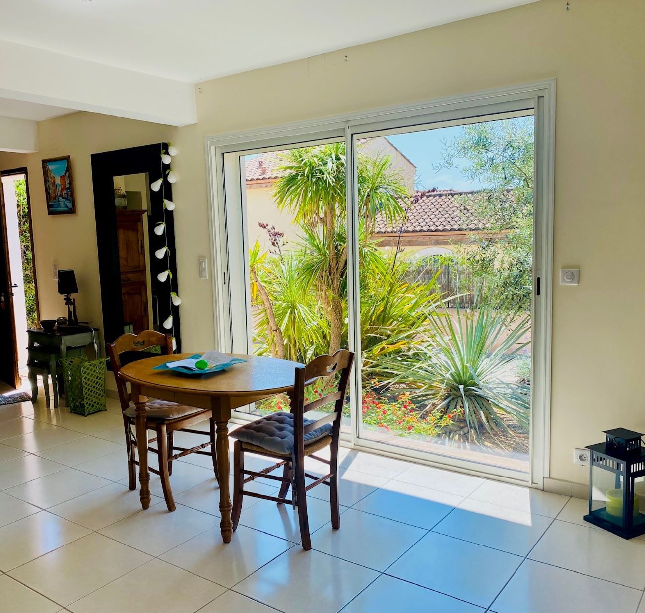 _lv_images__lot_0000000251_06_18207381