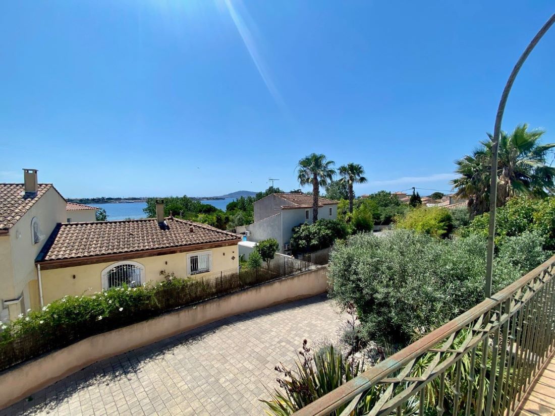 _lv_images__lot_0000000251_10_18207385