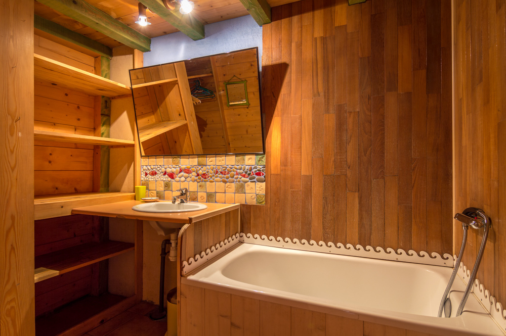 _lv_images__lot_0000000257_06_18207396