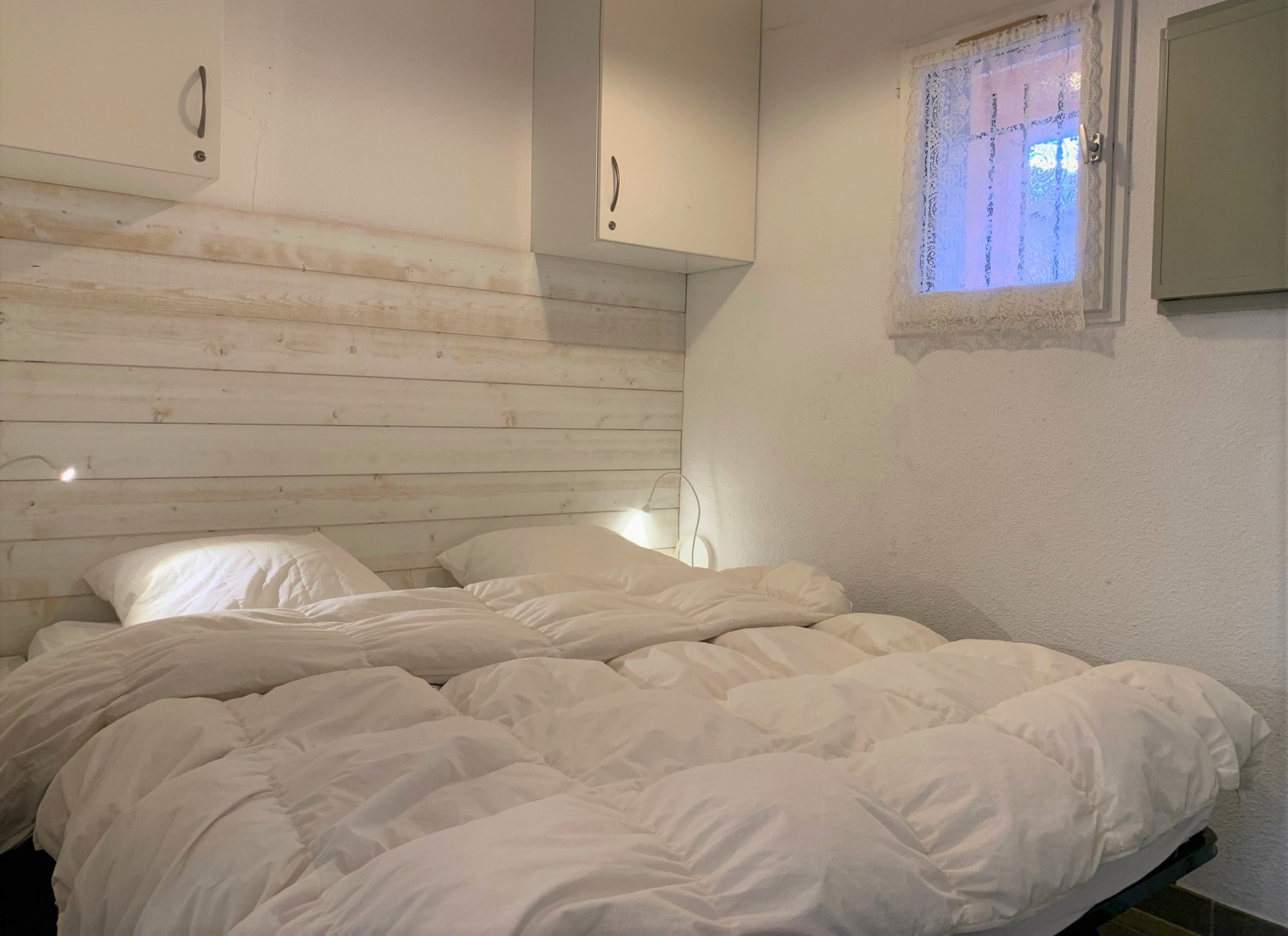 _lv_images__lot_0000000258_08_18207039