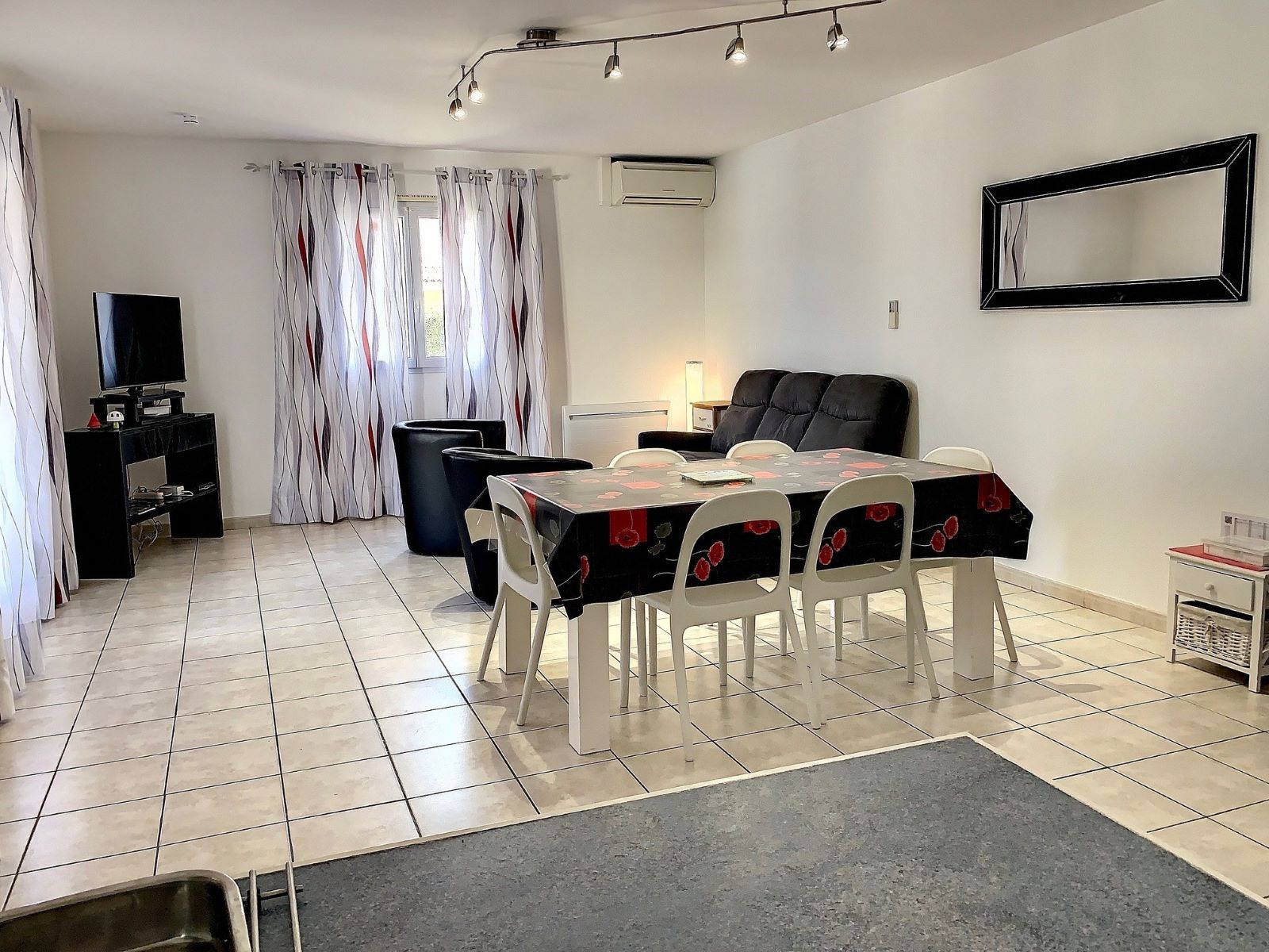 _lv_images__lot_0000000259_06_18207083