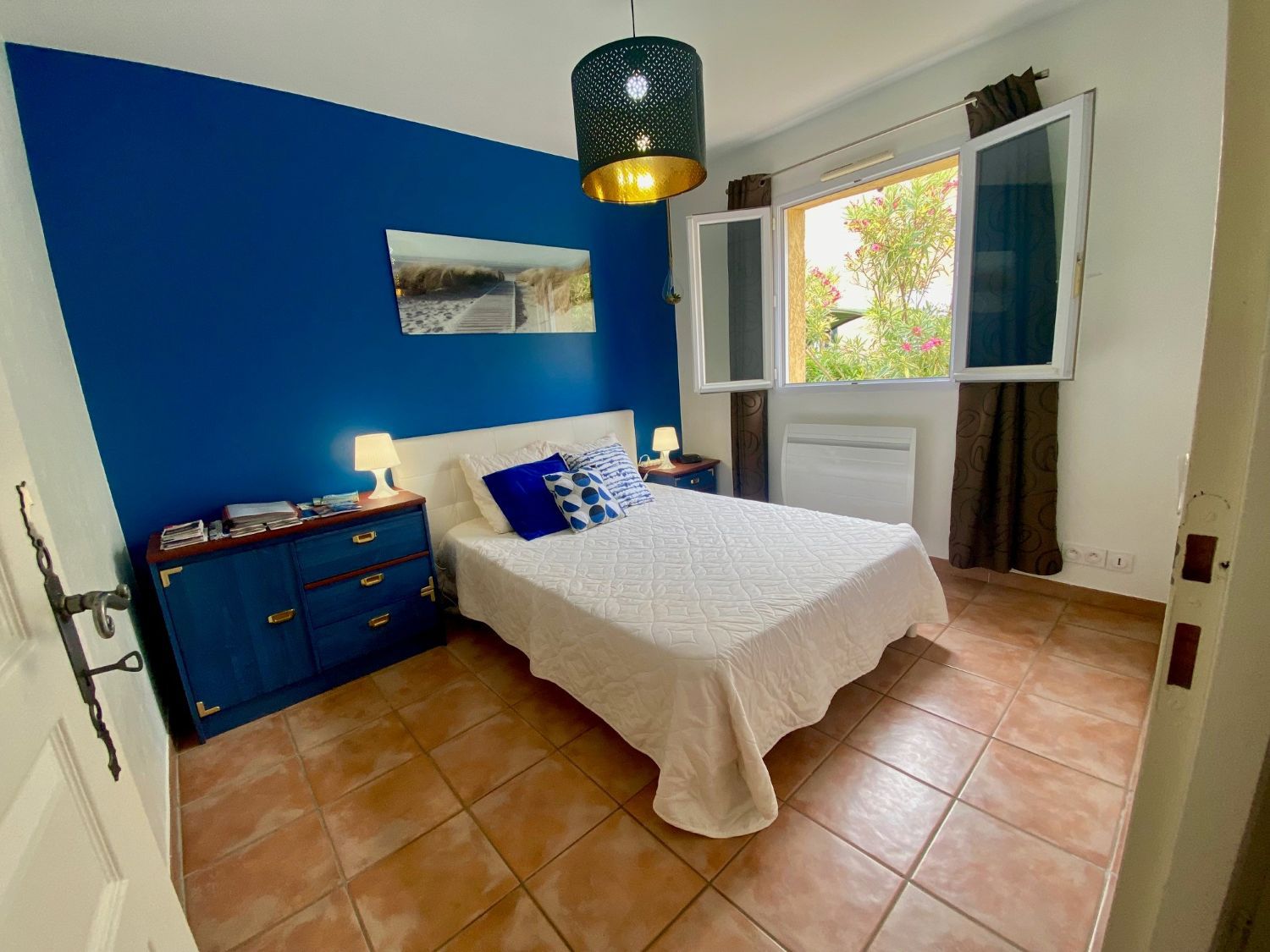 _lv_images__lot_0000000275_07_18387809