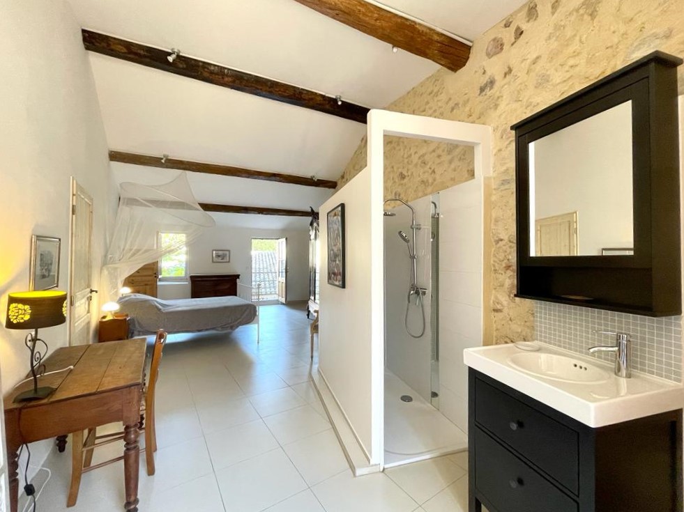 _lv_images__lot_0000000281_06_18207233