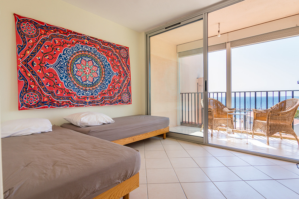 _lv_images__lot_0000000285_03_18855211