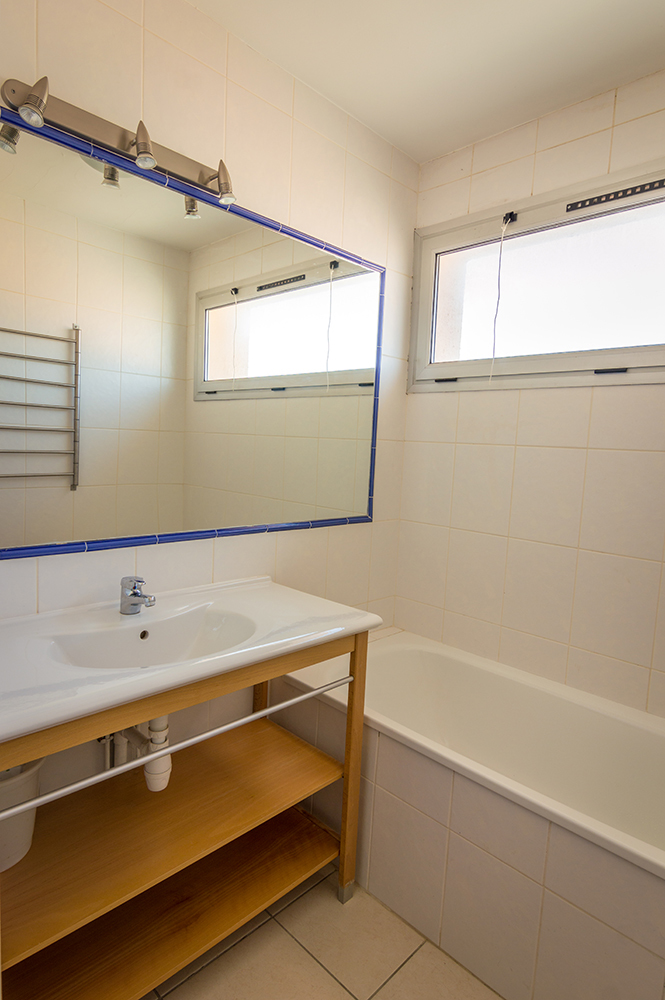 _lv_images__lot_0000000285_04_18528639