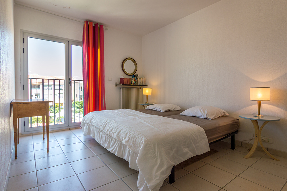 _lv_images__lot_0000000285_05_18528640