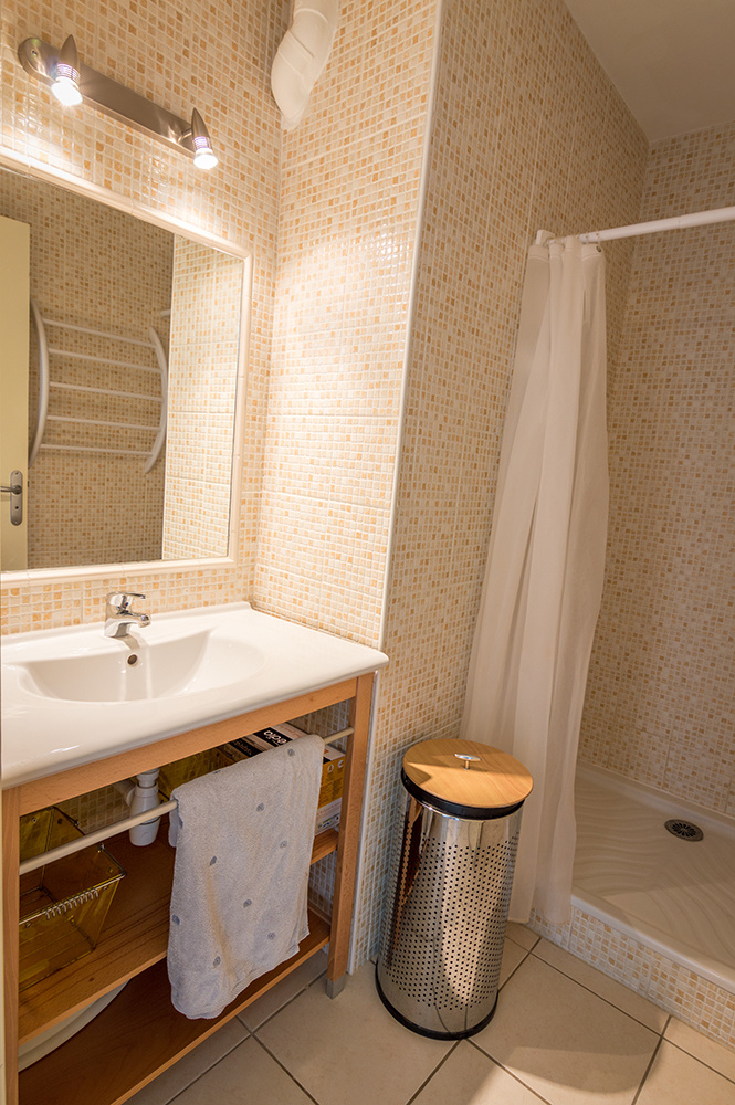 _lv_images__lot_0000000285_06_18528641