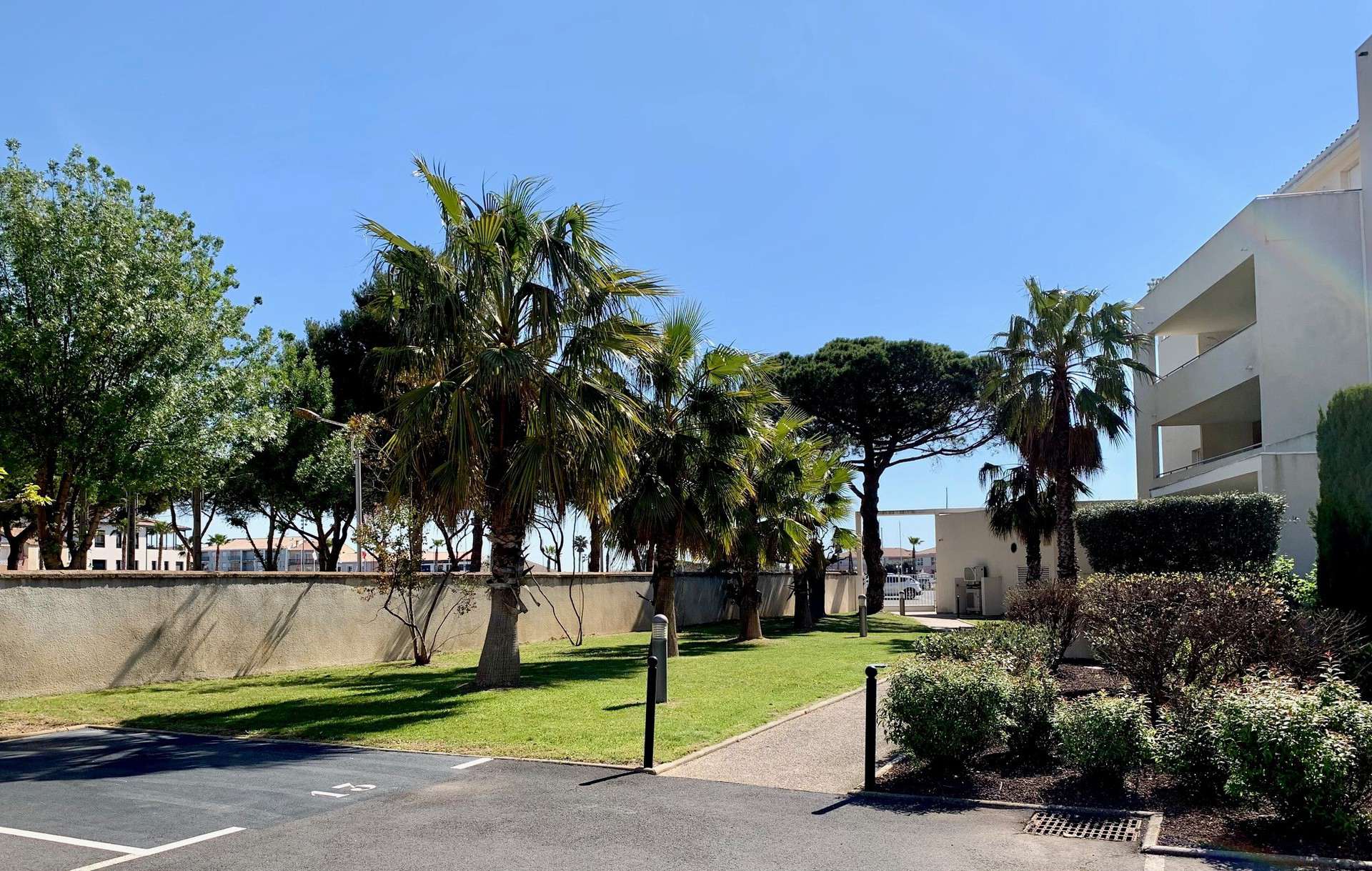 _lv_images__lot_0000000286_11_18207297