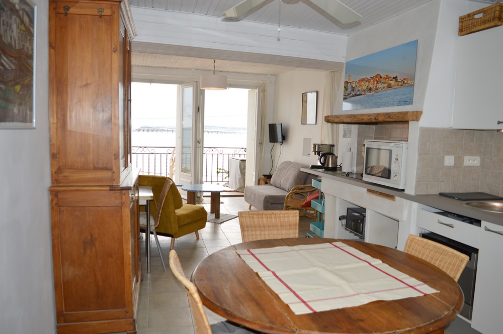 _lv_images__lot_0000000311_04_18536103