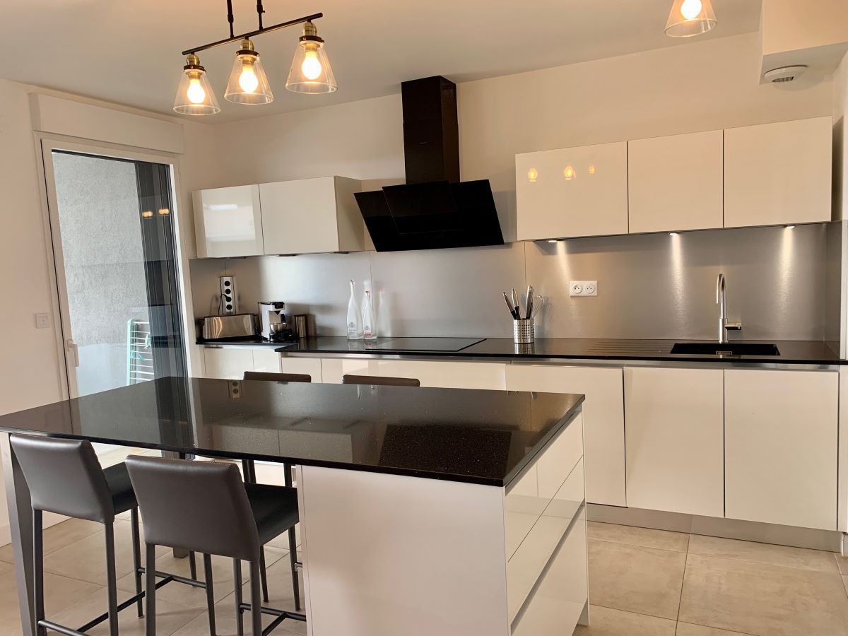 _lv_images__lot_0000000372_03_19184531