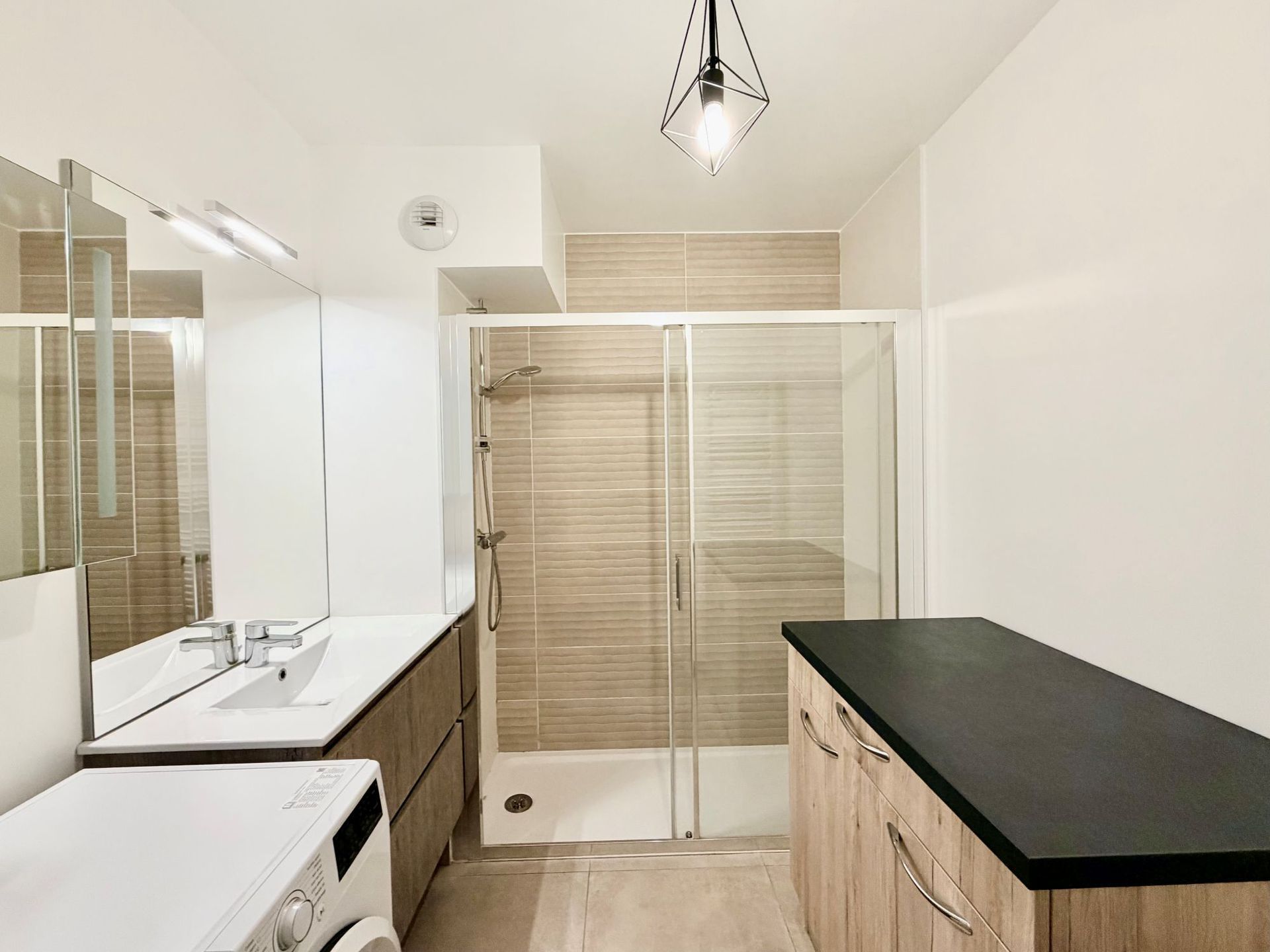 _lv_images__lot_0000000372_15_19184543