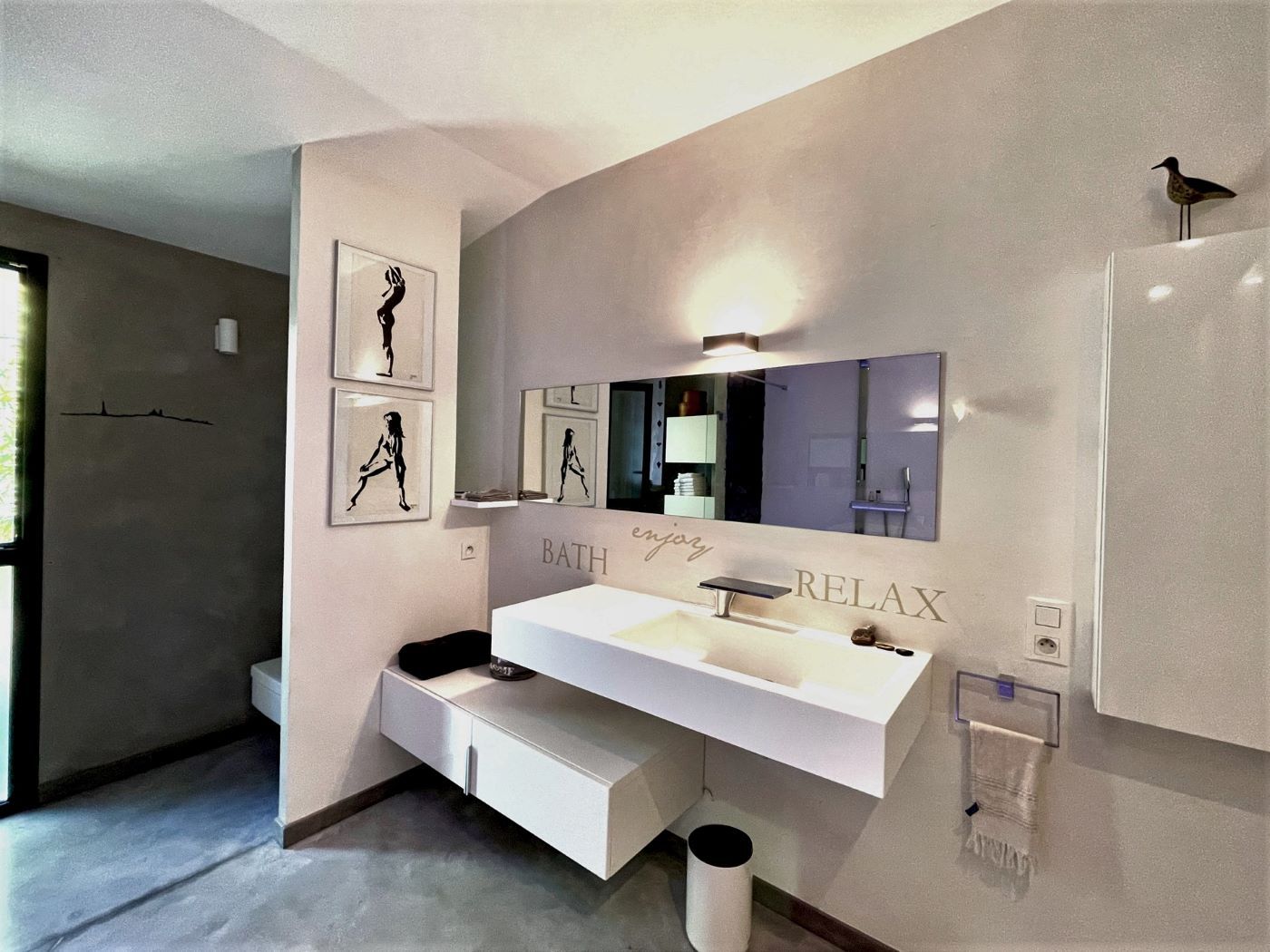 _lv_images__lot_0000000373_08_18207137