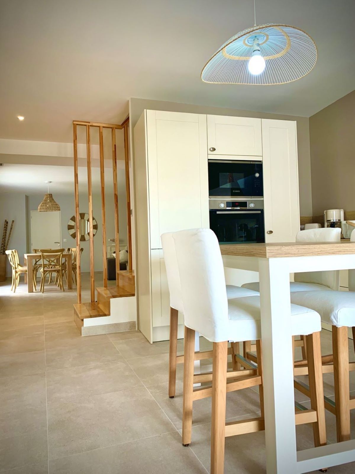 _lv_images__lot_0000000384_03_18528581