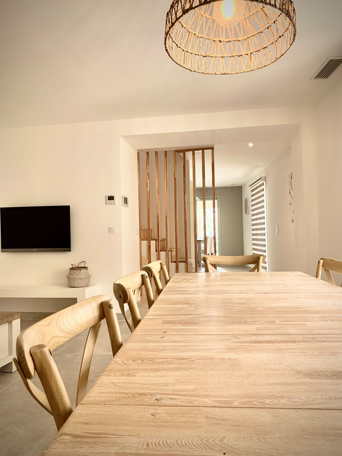 _lv_images__lot_0000000384_05_18207204