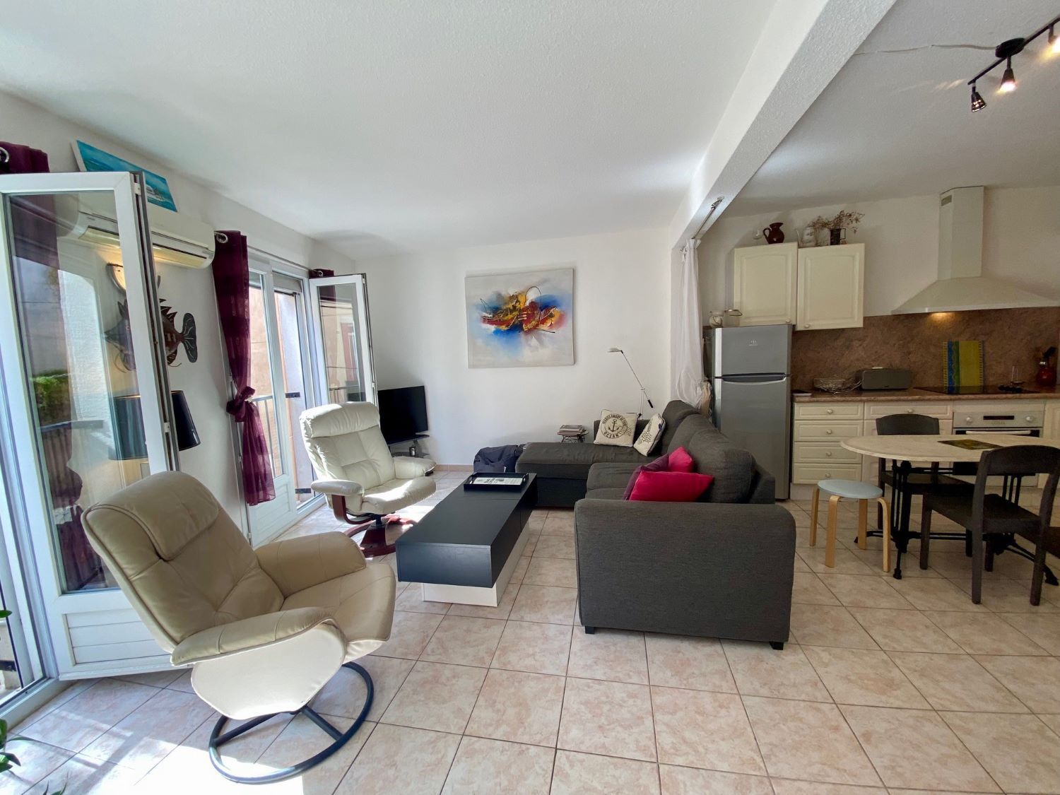 _lv_images__lot_0000000403_08_18236735