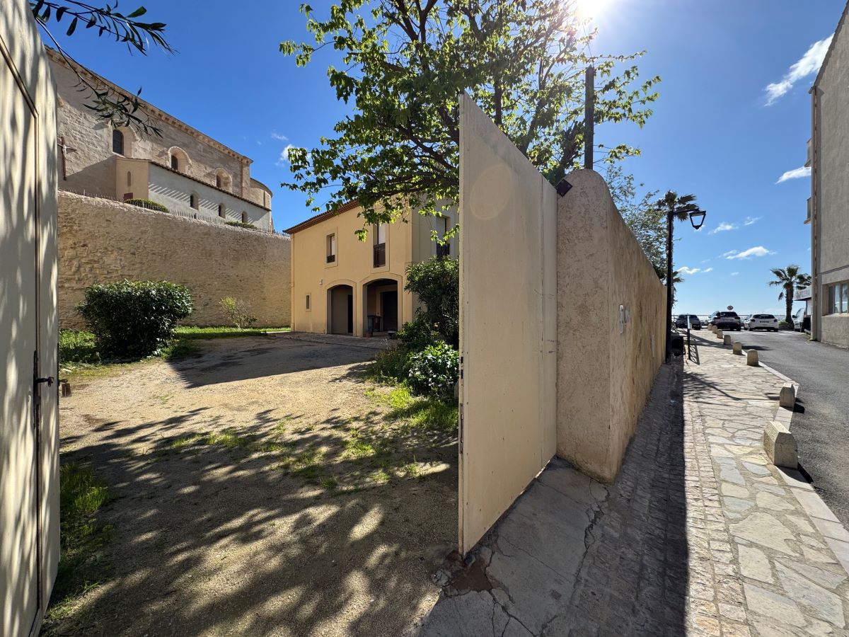 _lv_images__lot_0000000418_16_18207020