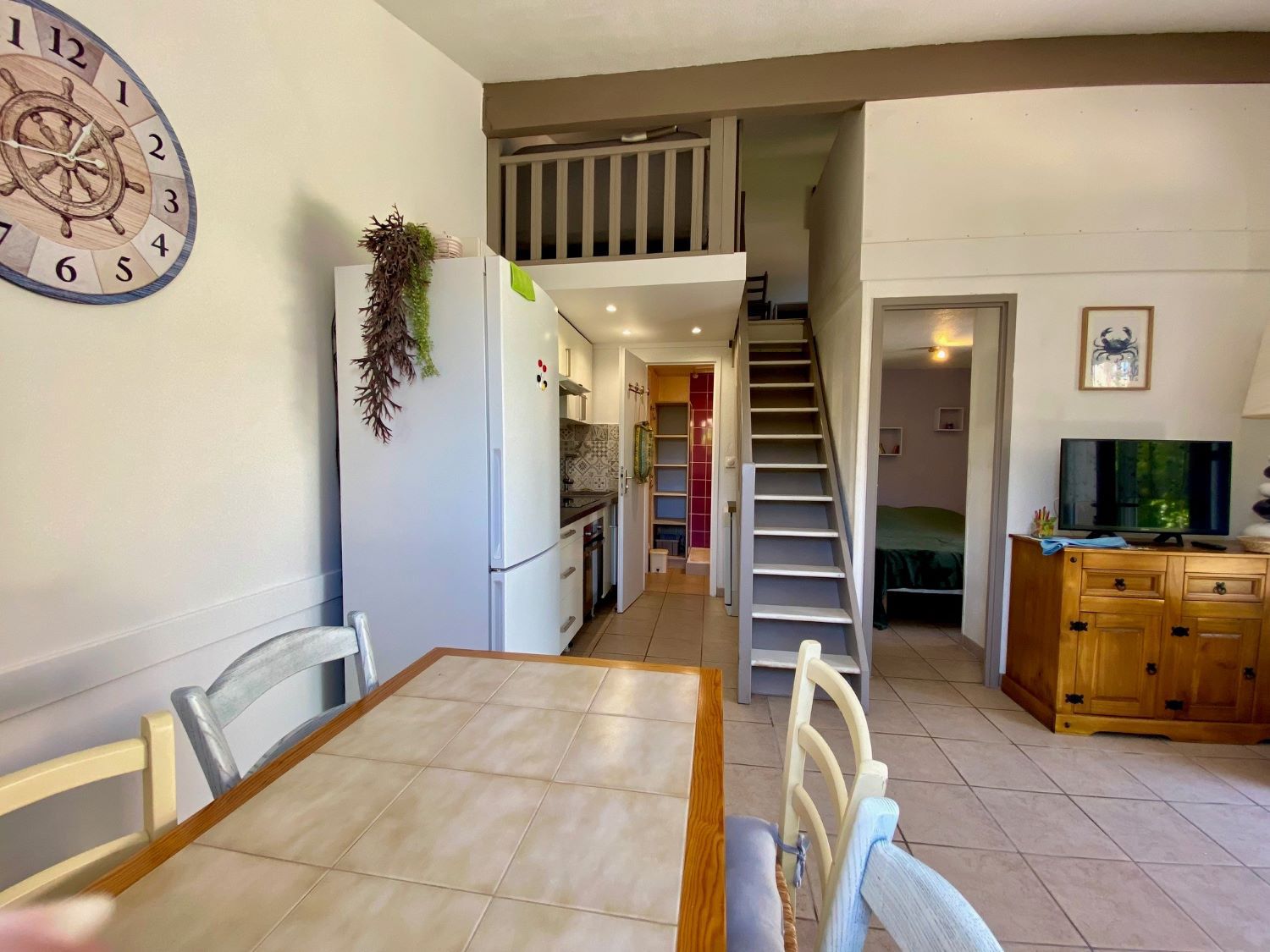 _lv_images__lot_0000000441_05_18207405