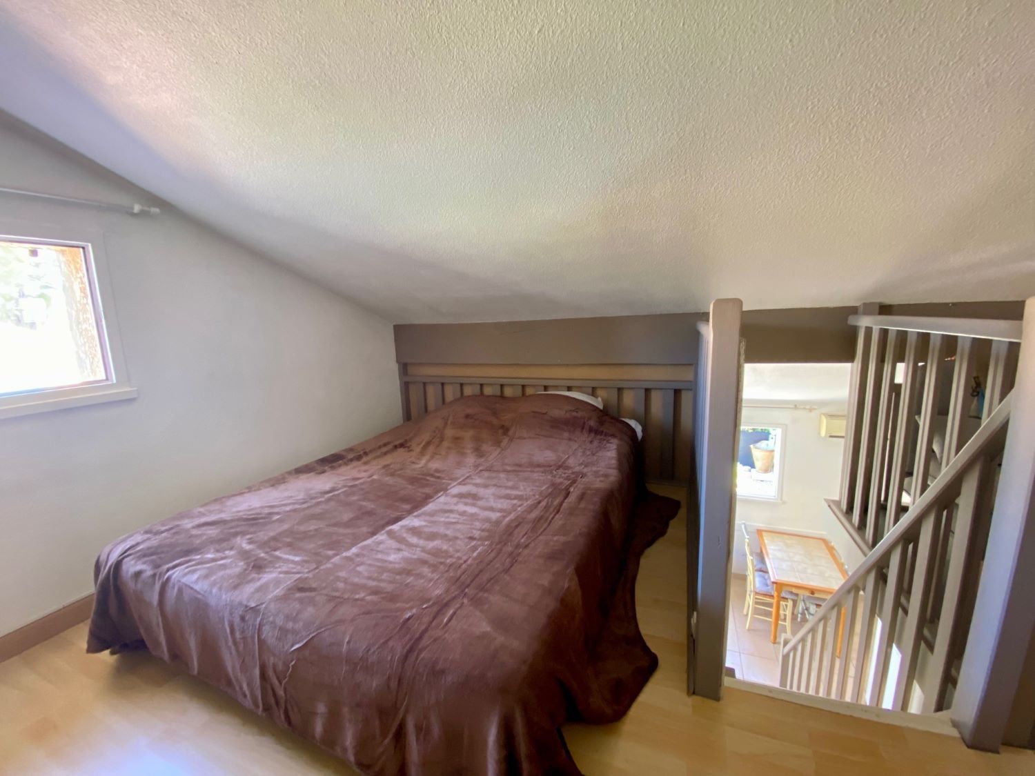 _lv_images__lot_0000000441_08_18528708