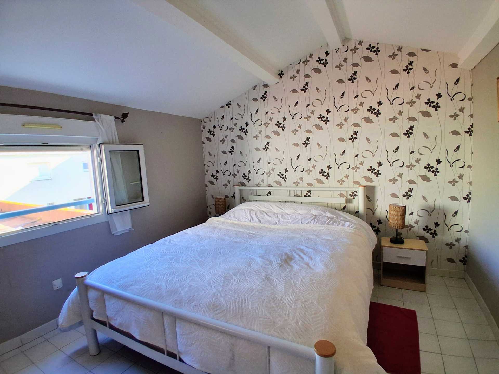 _lv_images__lot_0000000453_10_19224025