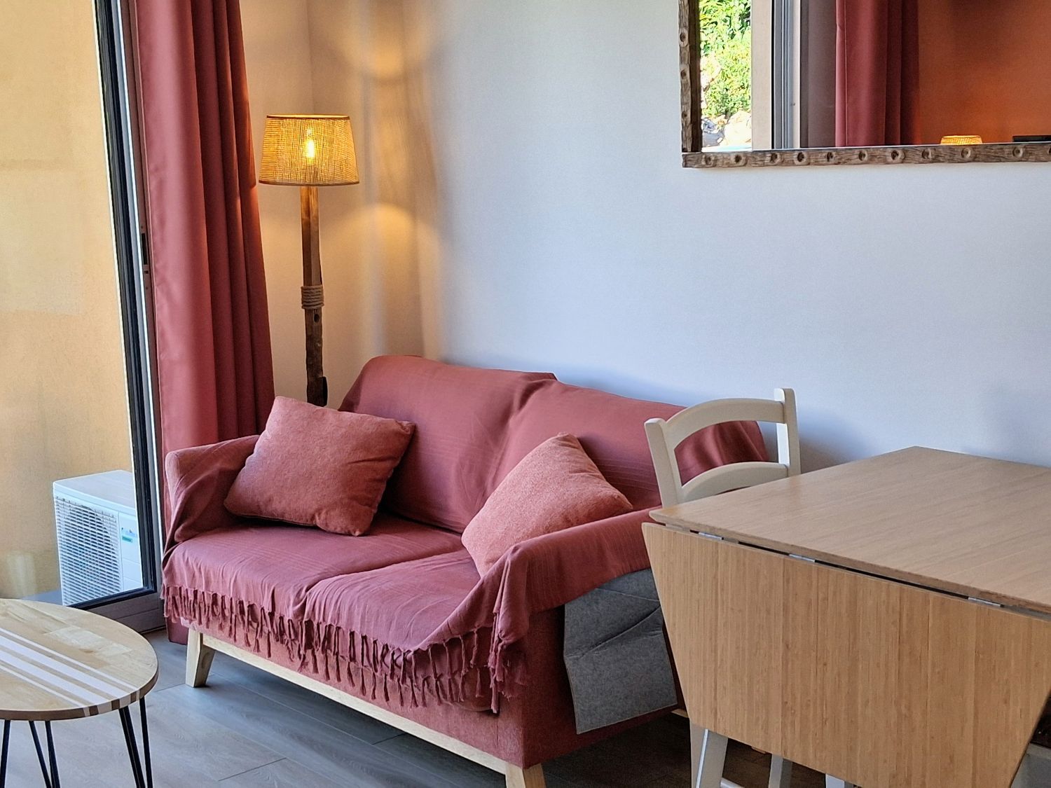 _lv_images__lot_0000000459_05_19045088