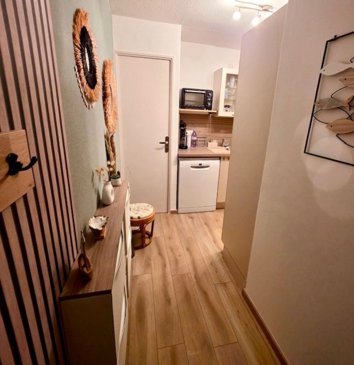 _lv_images__lot_0000000459_10_18701191