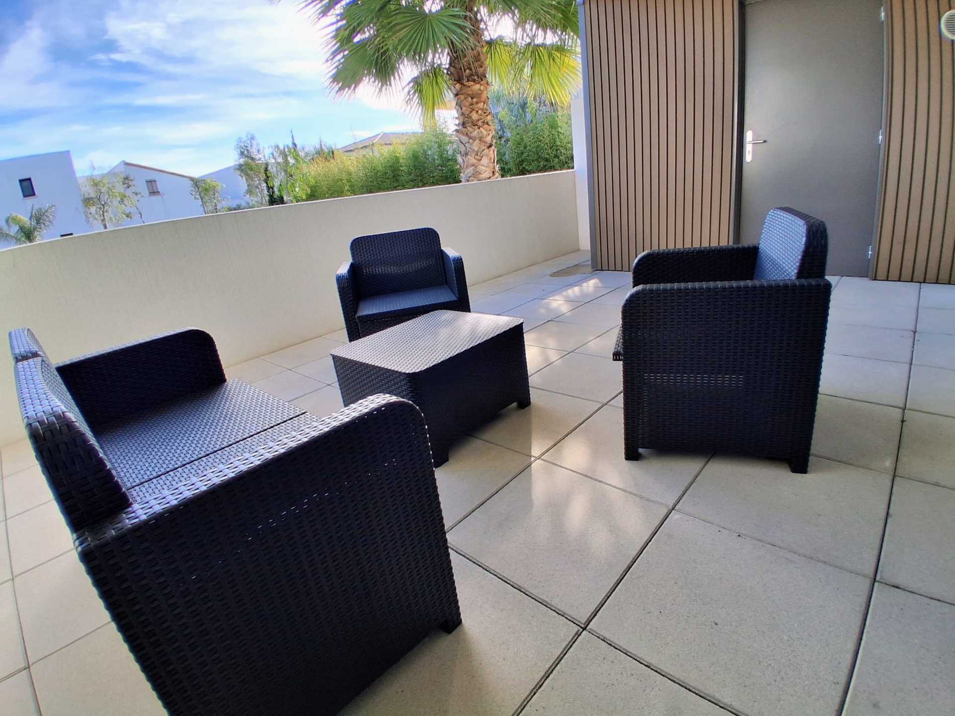 _lv_images__lot_0000000461_02_18968374