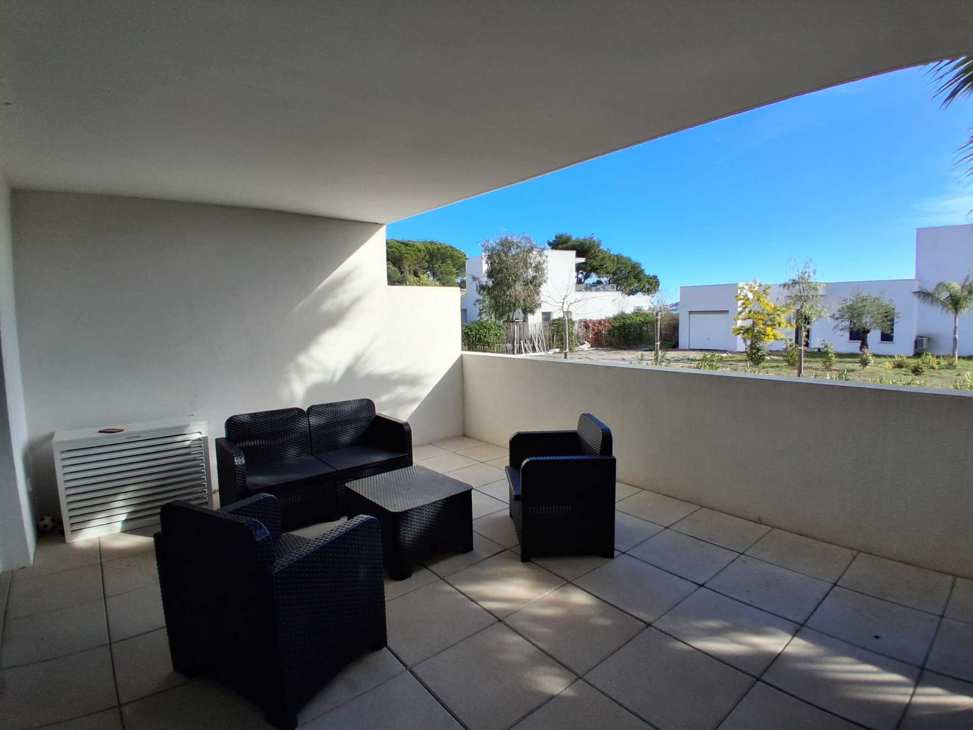 _lv_images__lot_0000000461_12_18968383