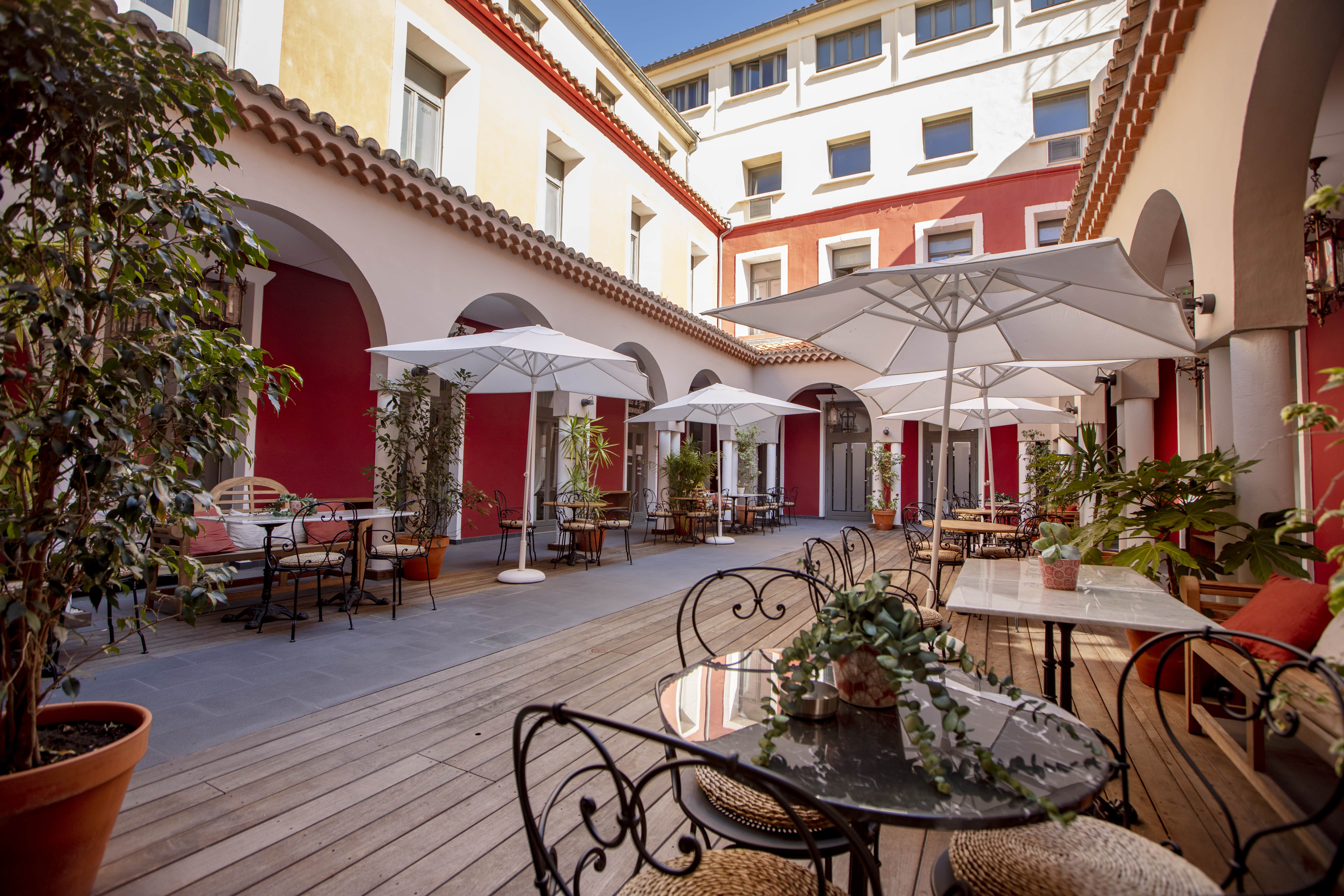 Le patio de l'Hôtel de Paris - Sète - © Hôtel de Paris - Sète