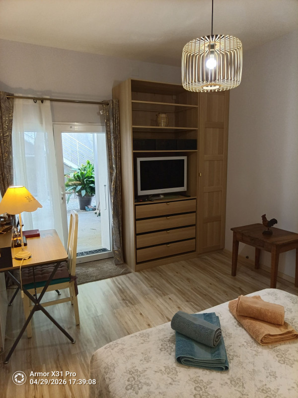 LOCATION JARDIN SUR LE PORT BAILLY GISELE ET PIERRE (1)
