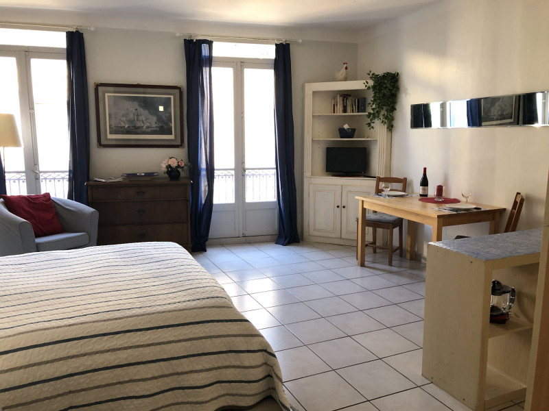 LOCATION MEZE STUDIO COTE RUE DES SALINS SCHIPHORST BARBARA (3)