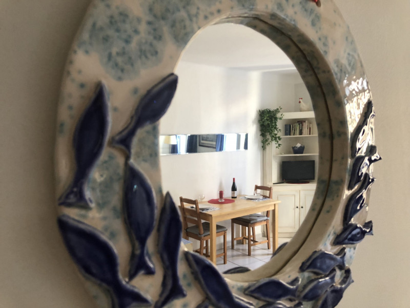 LOCATION MEZE STUDIO COTE RUE DES SALINS SCHIPHORST BARBARA (5)