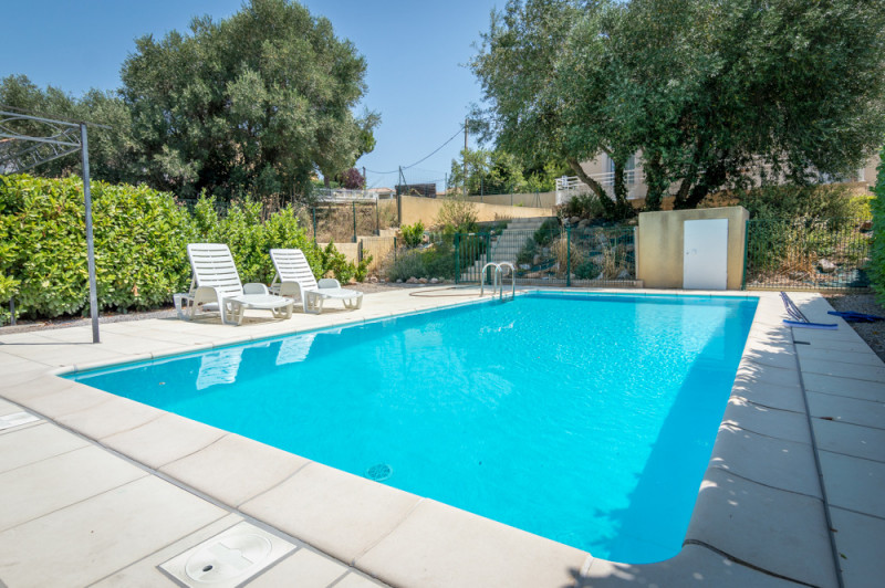 _lv_images__lot_0000000243_01_18118660