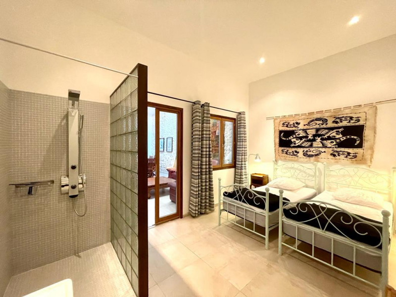 _lv_images__lot_0000000281_11_19177549