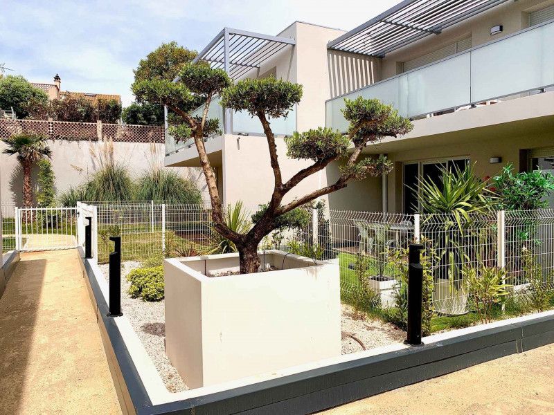 _lv_images__lot_0000000358_01_18708343