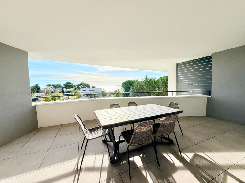 _lv_images__lot_0000000372_01_18667431