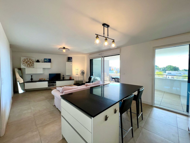 _lv_images__lot_0000000372_05_18528624