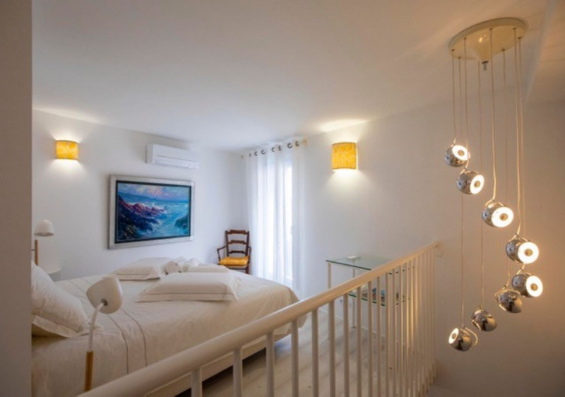 _lv_images__lot_0000000394_03_18528647