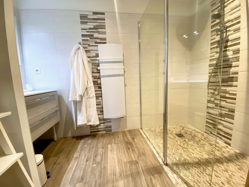 _lv_images__lot_0000000396_11_18207360 _lv_images__lot_0000000396_11_18207360