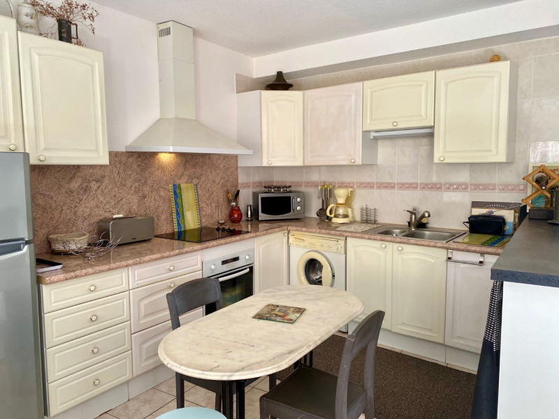 _lv_images__lot_0000000403_04_18236731