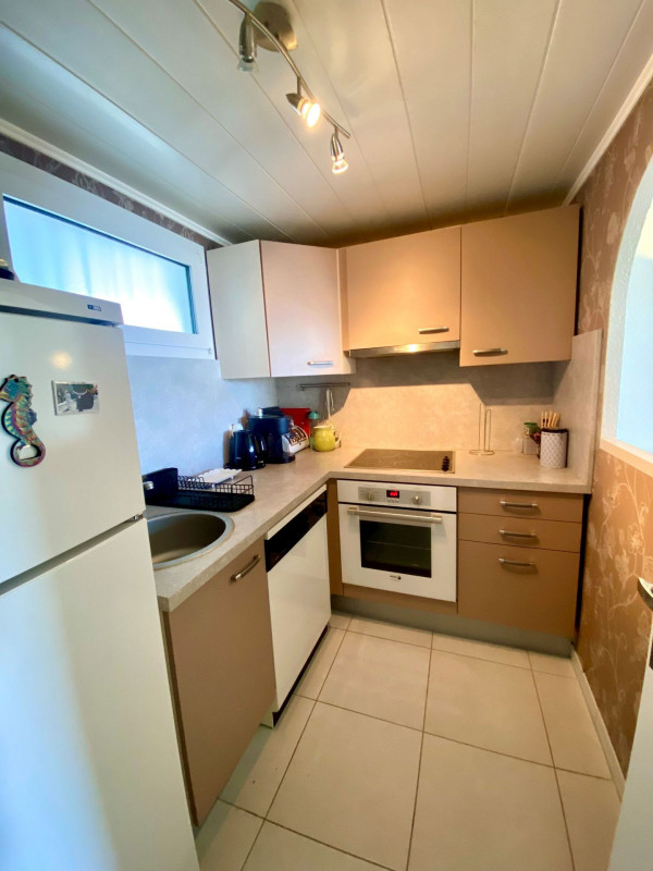 _lv_images__lot_0000000453_04_19224019