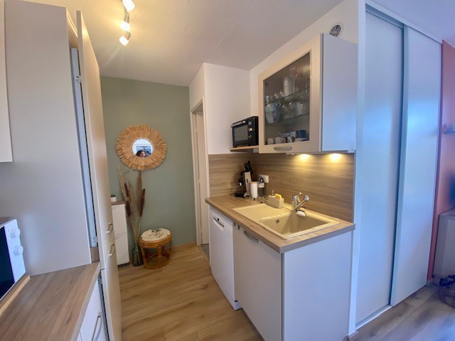 _lv_images__lot_0000000459_08_19045090